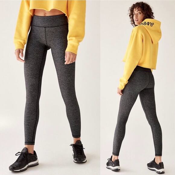 Aritzia TNA High Rise Herringbone Knit Leggings Charcoal Gray Women's Small $79 - Picture 1 of 9